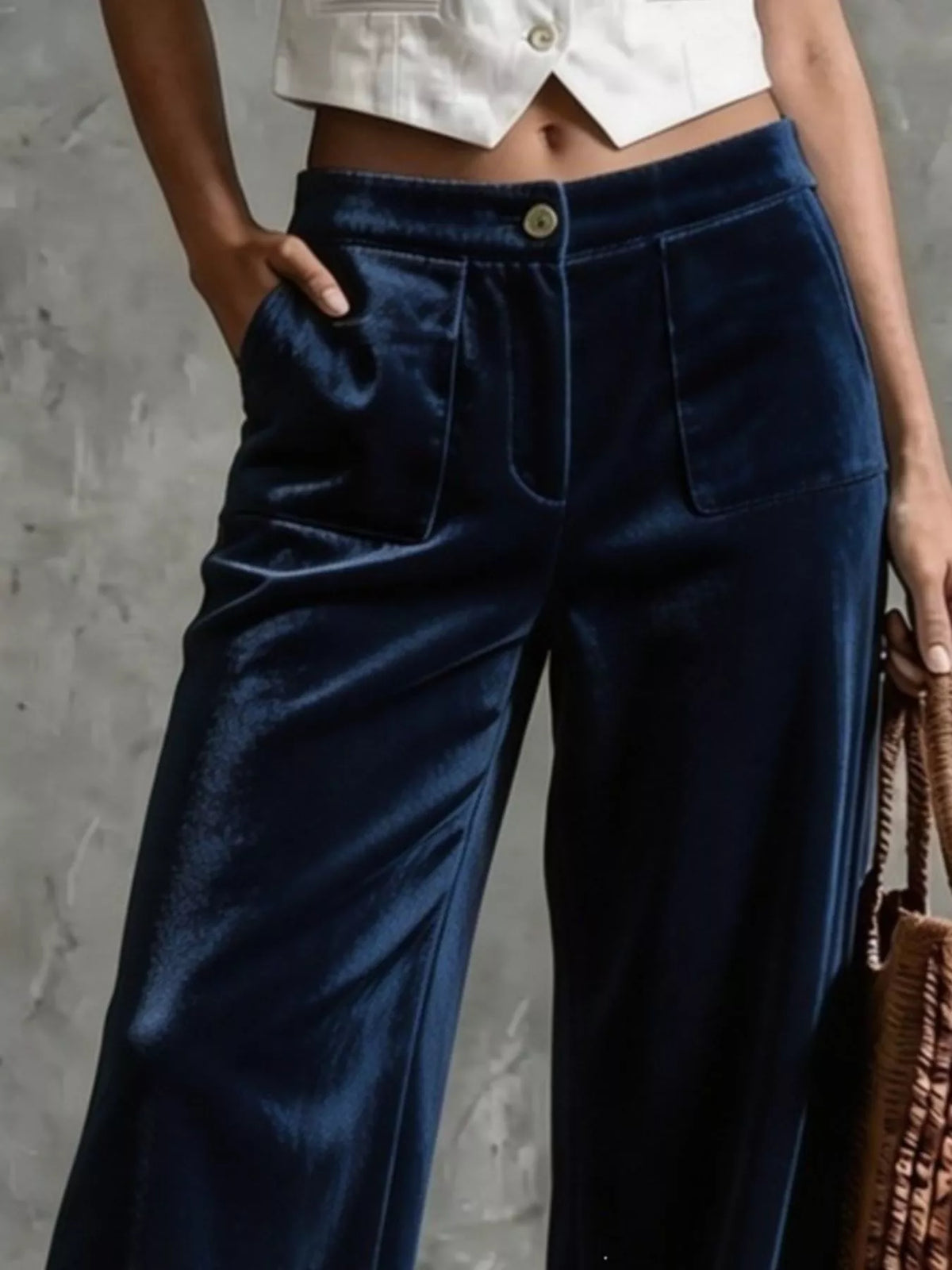 High-Waisted Wide-Leg Velvet Pants with Pockets — product view 6